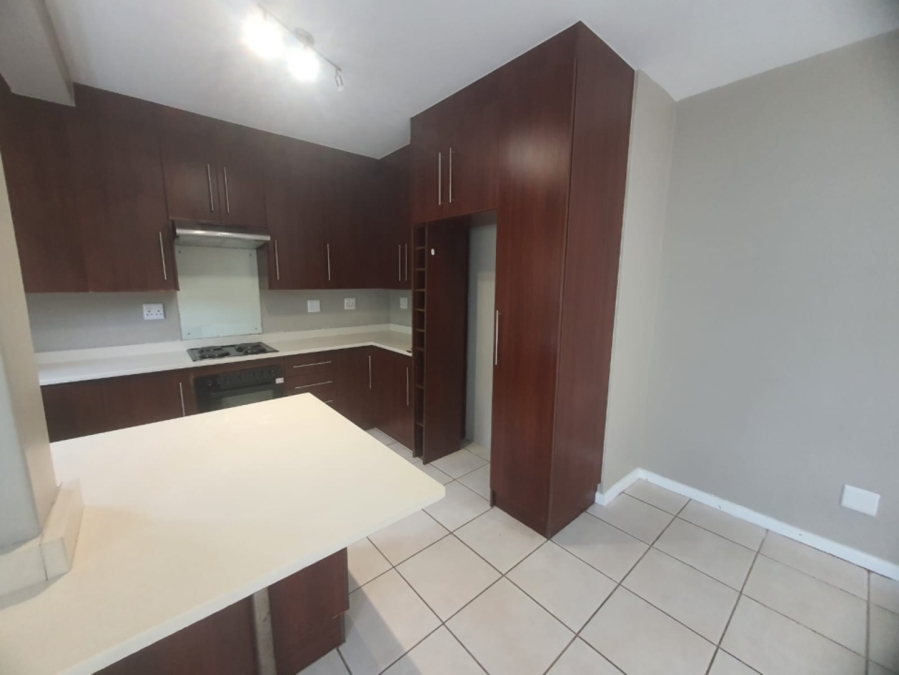 To Let 3 Bedroom Property for Rent in Abbotsford Eastern Cape